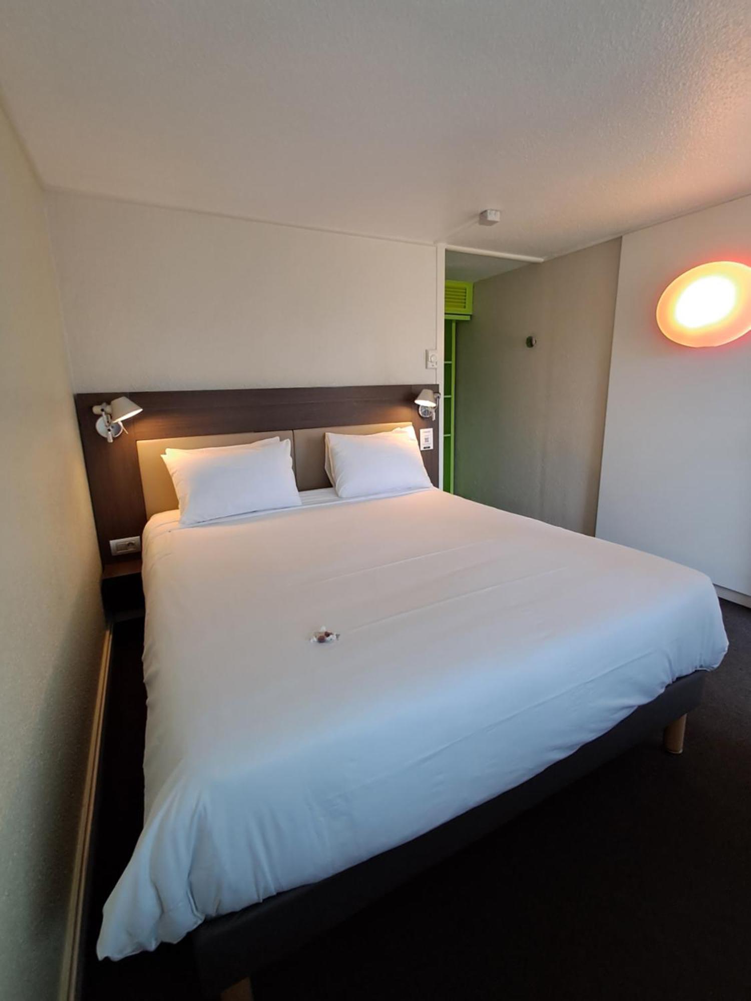 Hotel Campanile Agen Exterior foto