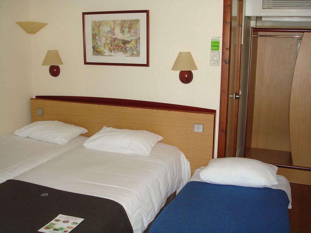 Hotel Campanile Agen Exterior foto